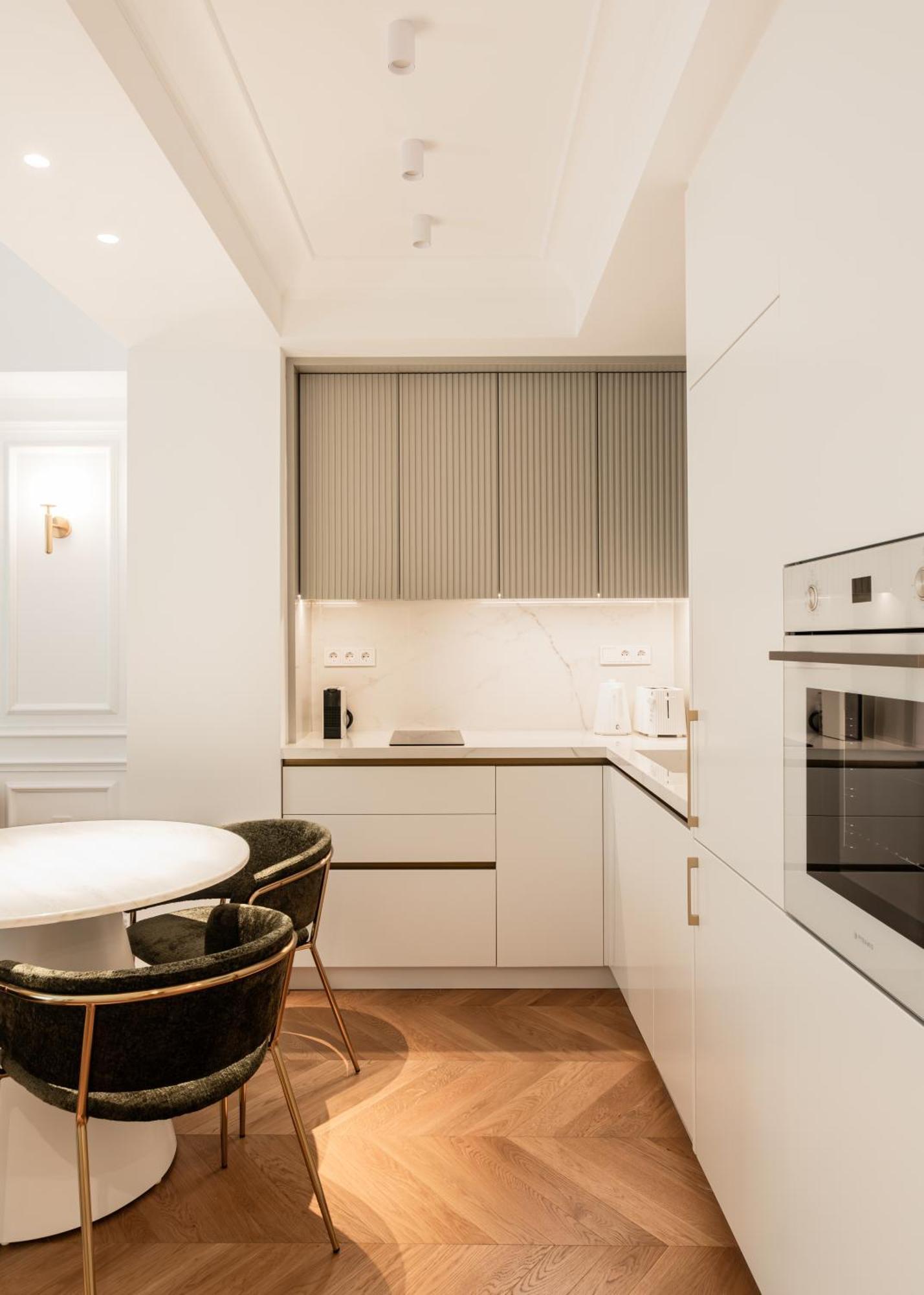 Elegant Apartment A Breath Away From The Acropolis Atenas Exterior foto